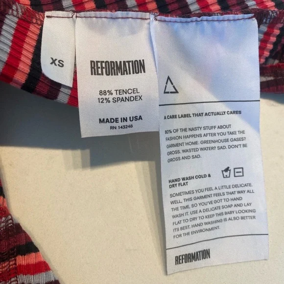 Reformation women’s striped fitted red top XS - Picture 8 of 8